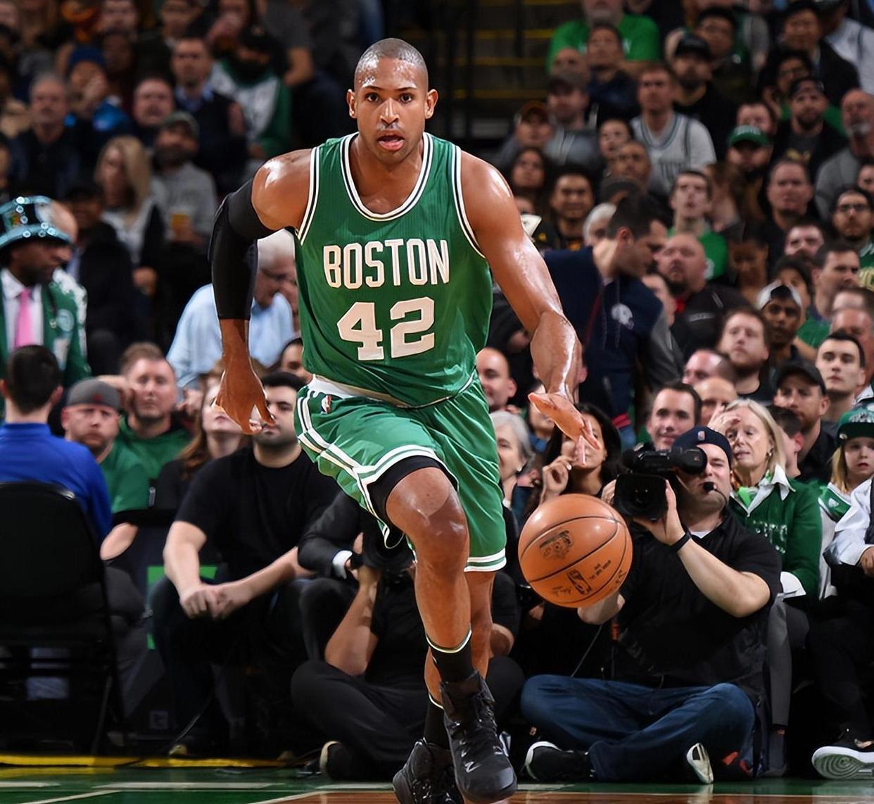 九游体育官方网站-关于NBA常规赛赛程吃紧，塞维利亚窗口期主帅复盘，话题不断，团队化学反应显著的信息