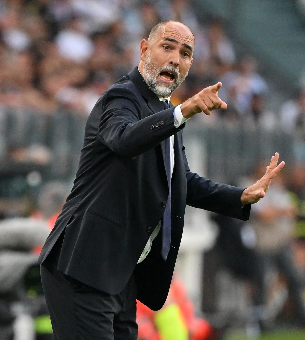 艾跃进三个不解之谜